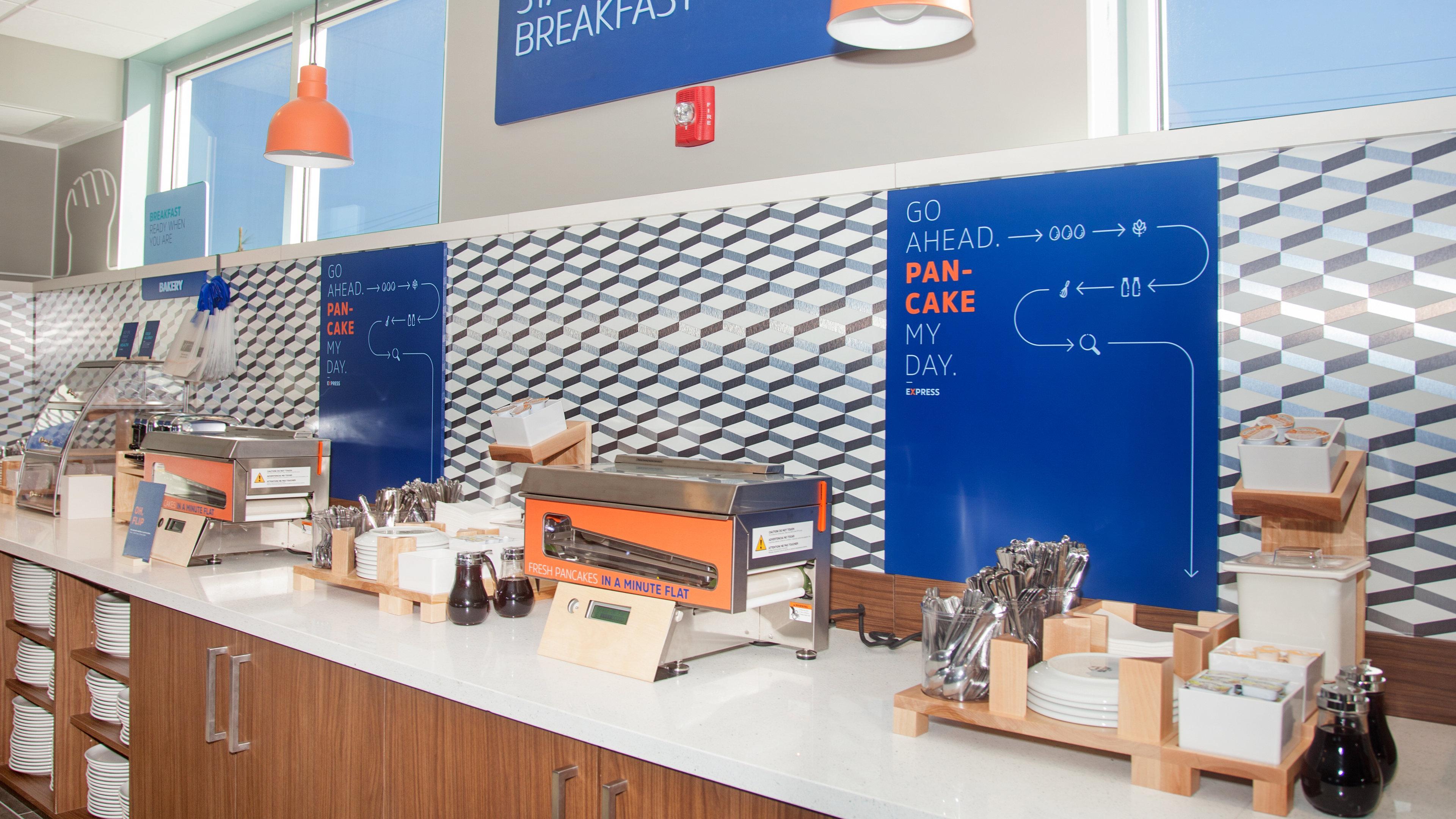Holiday Inn Express & Suites Panama City Beach Beachfront By Ihg Экстерьер фото