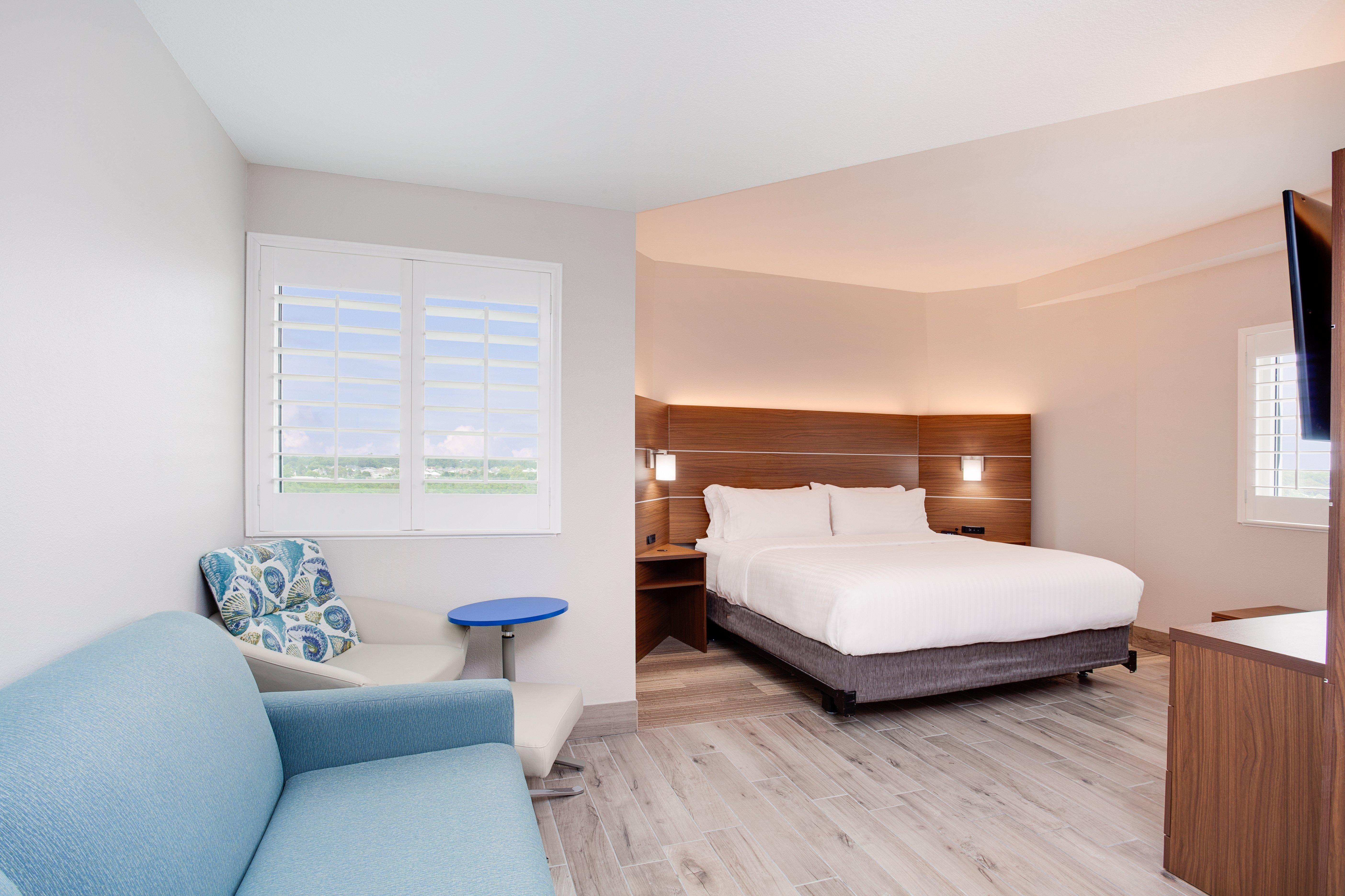 Holiday Inn Express & Suites Panama City Beach Beachfront By Ihg Экстерьер фото