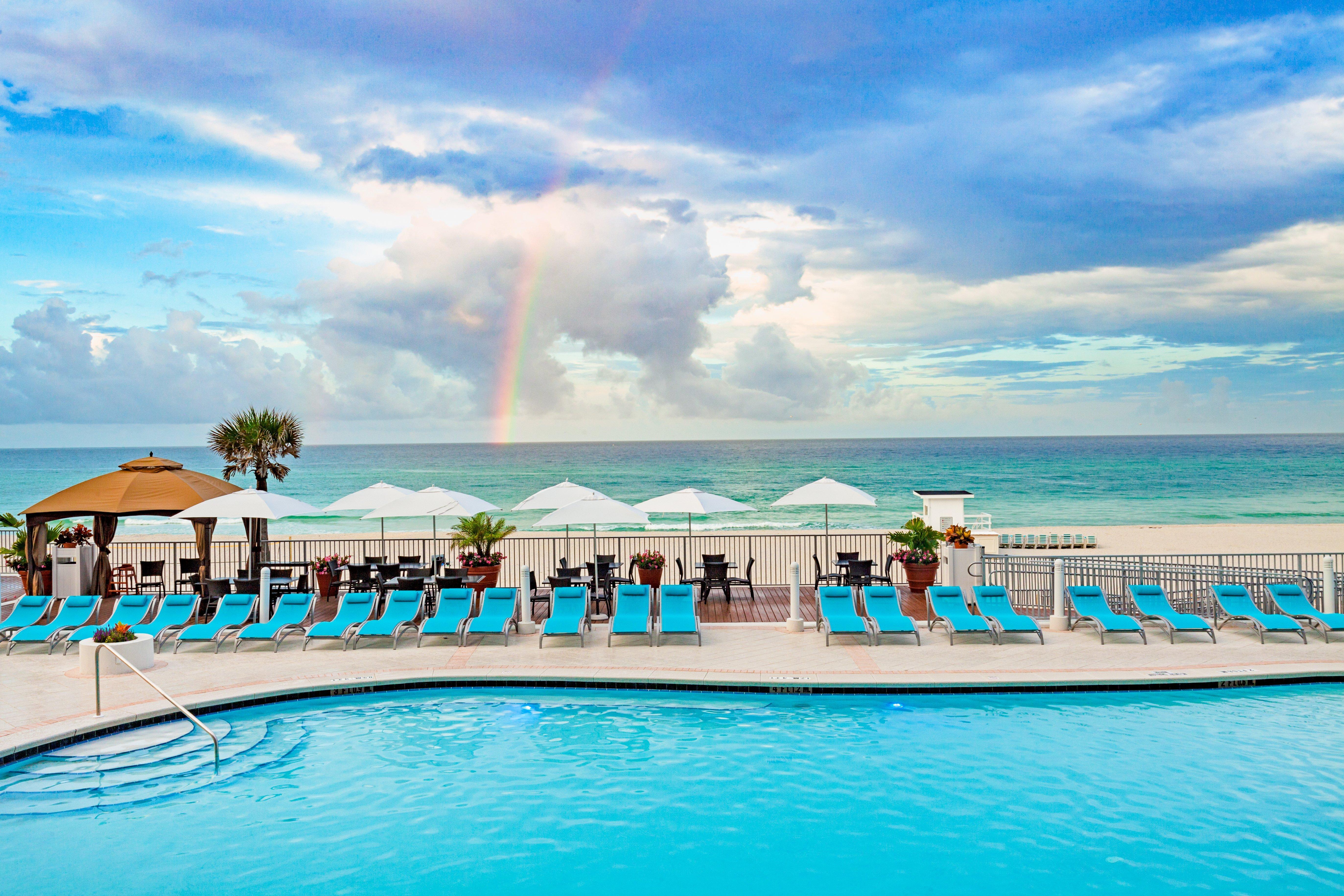Holiday Inn Express & Suites Panama City Beach Beachfront By Ihg Экстерьер фото