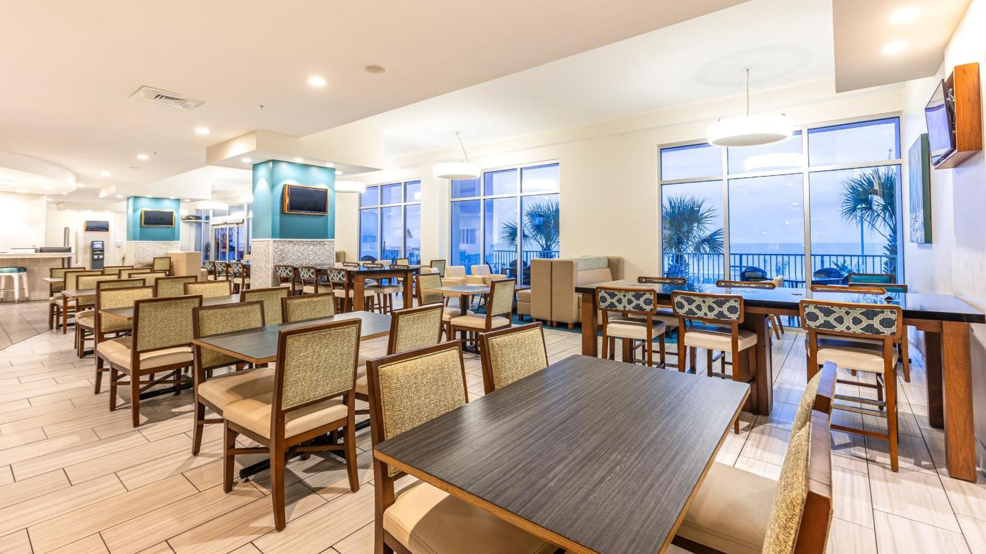 Holiday Inn Express & Suites Panama City Beach Beachfront By Ihg Экстерьер фото